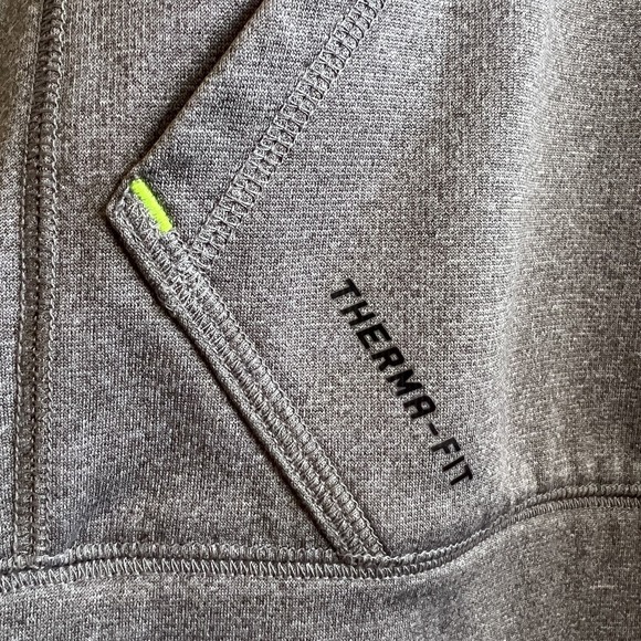Nike Therma-FIT Pullover Hoodie Sweatshirt Neon Green Logo Men's Size Medium - Picture 8 of 12